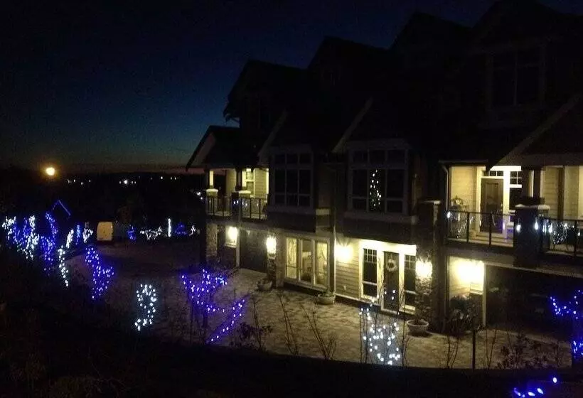 Hotelli Brookside Inn Boutique