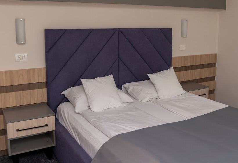 Hotel Complex Turistic Monaco