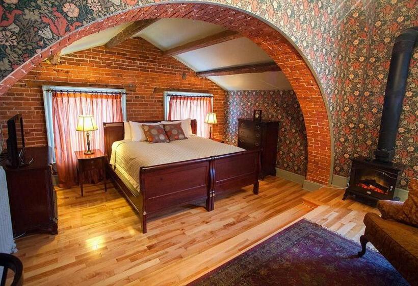 هتل Fairholm Boutique Inns