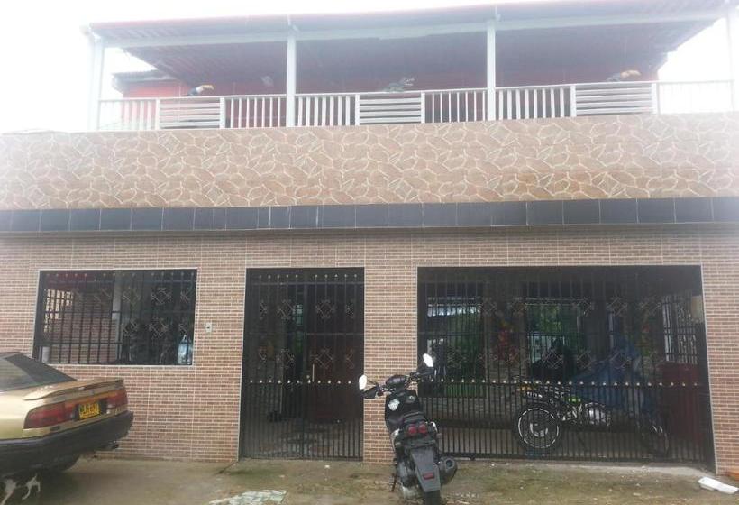 هتل Hostal Selvatrip