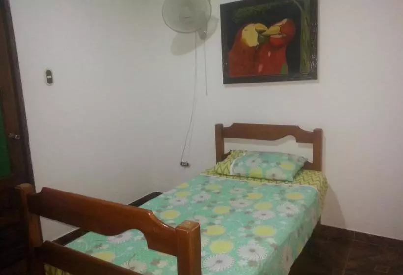 هتل Hostal Selvatrip