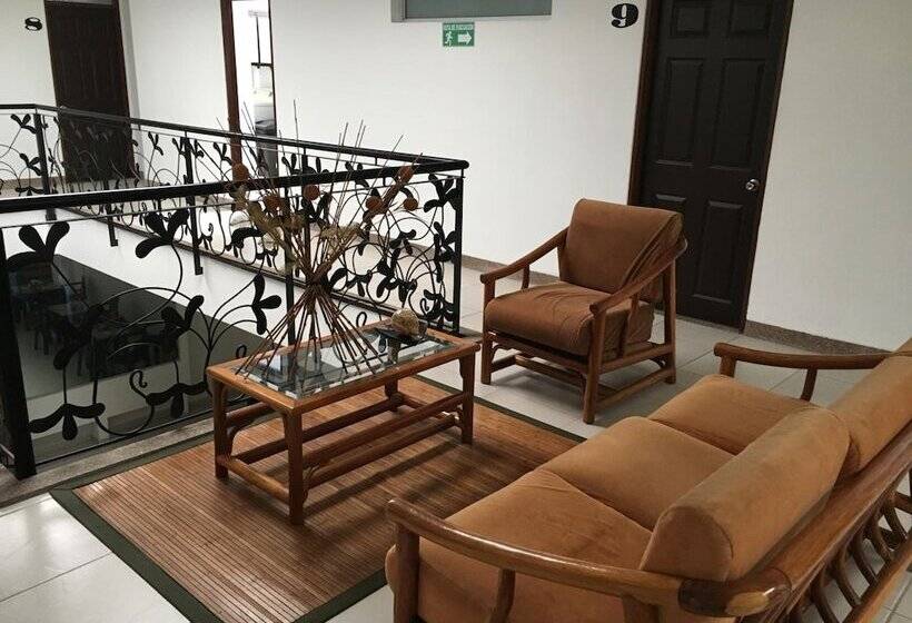 Hotel Meson De Las Flores