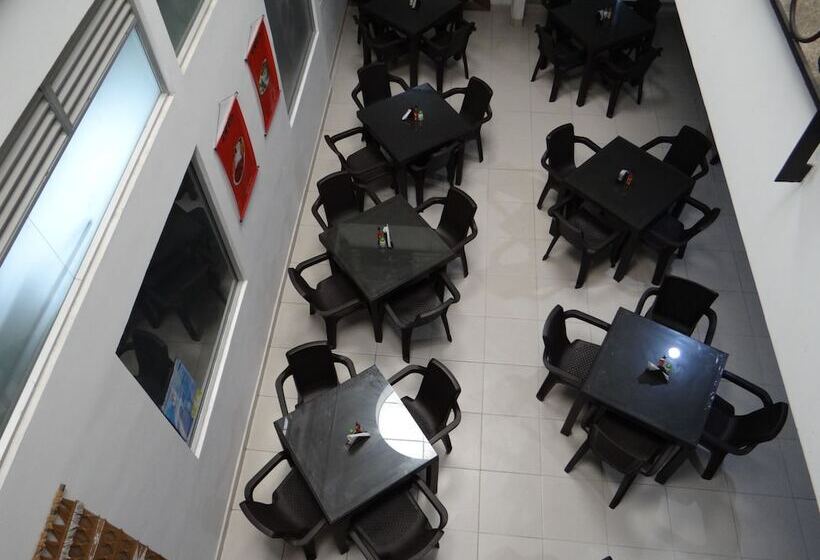 Hotel Meson De Las Flores