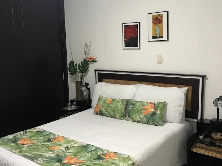 Hotel Meson De Las Flores