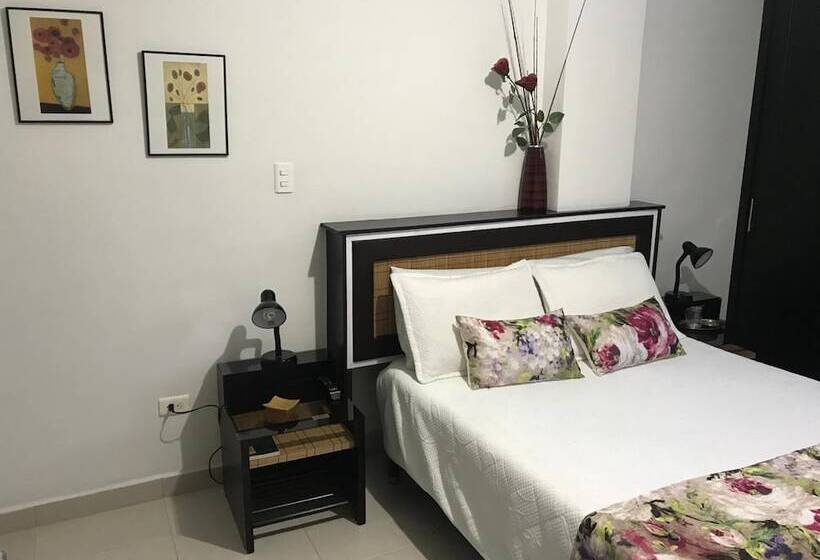 Hotel Meson De Las Flores