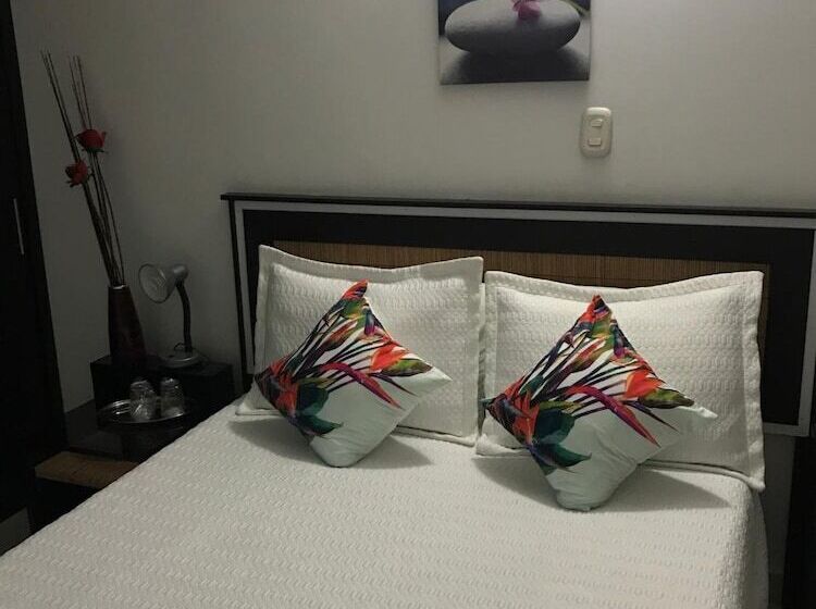 Hotel Meson De Las Flores