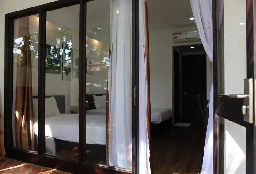 Sunshine Beach Resort