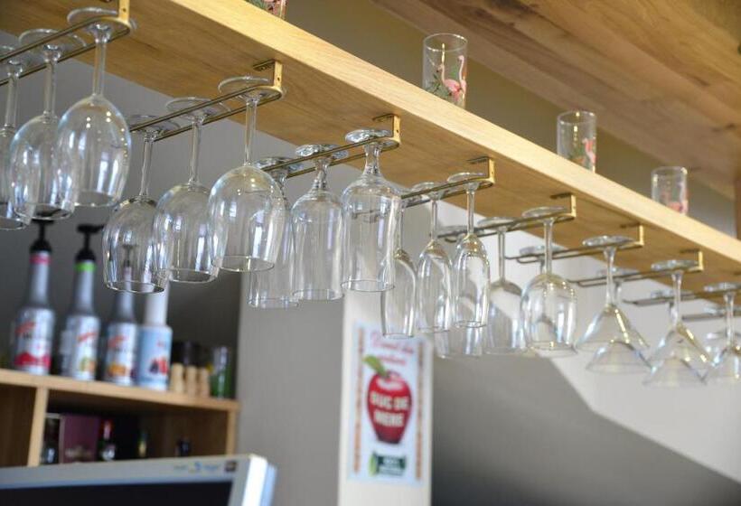 住宿加早餐  Pensiune Restaurant Flamingo