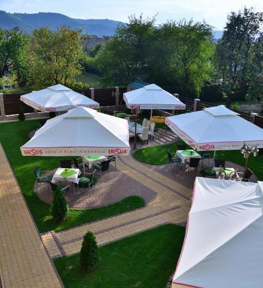 住宿加早餐  Pensiune Restaurant Flamingo