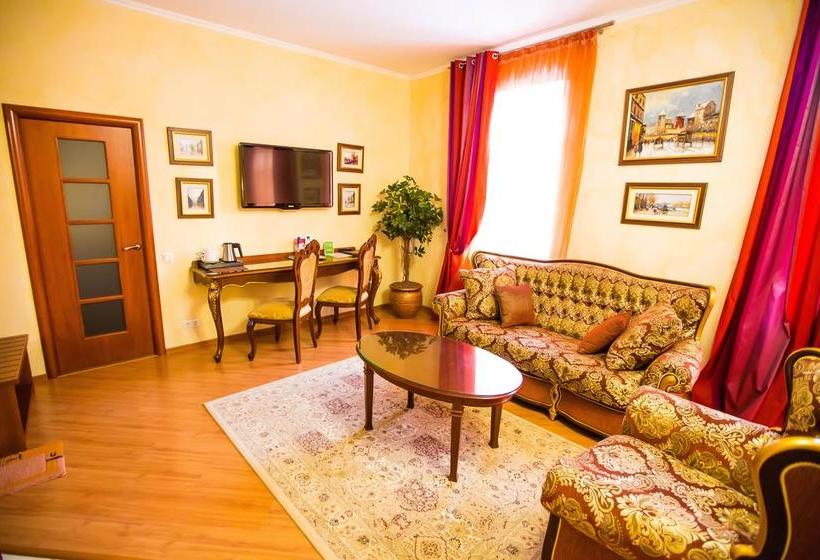 酒店 13 Chairs Boutique