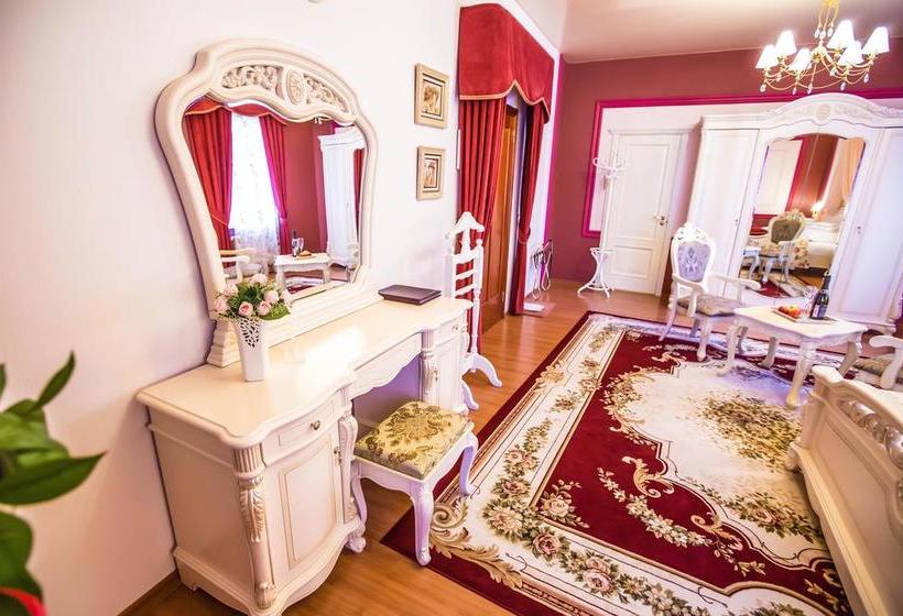 酒店 13 Chairs Boutique