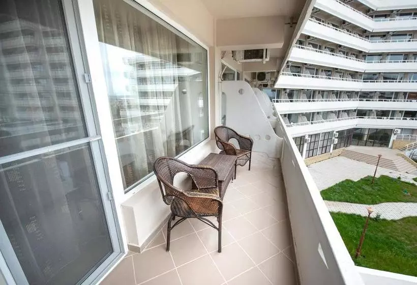 Hotel Ambasador