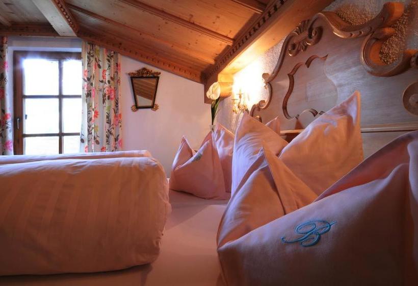 ホテル B&bboutique  Brunnenhof