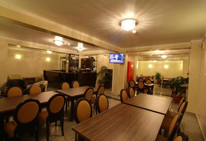 בית מלון כפרי Crisalpin