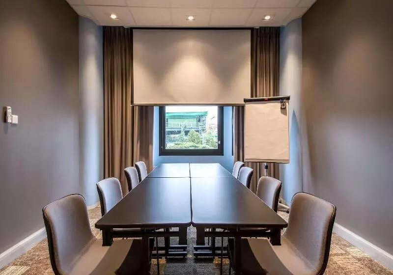 ホテル Ibis Wroclaw Centrum