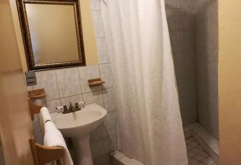 هتل Inn La Galleria
