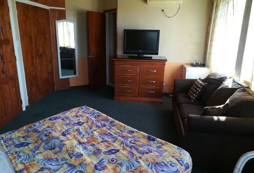 هتل Inn La Galleria