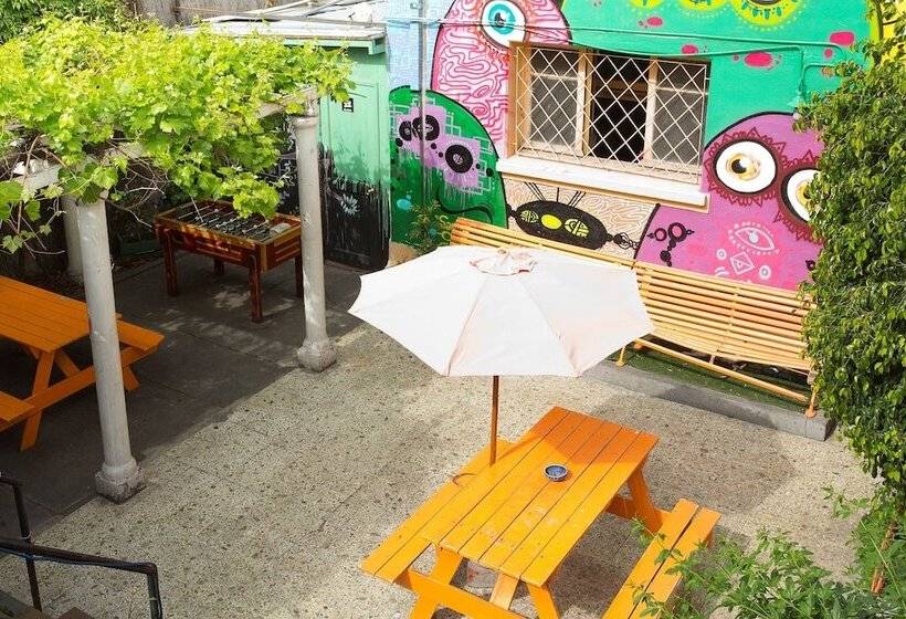 酒店 Kombi Hostel