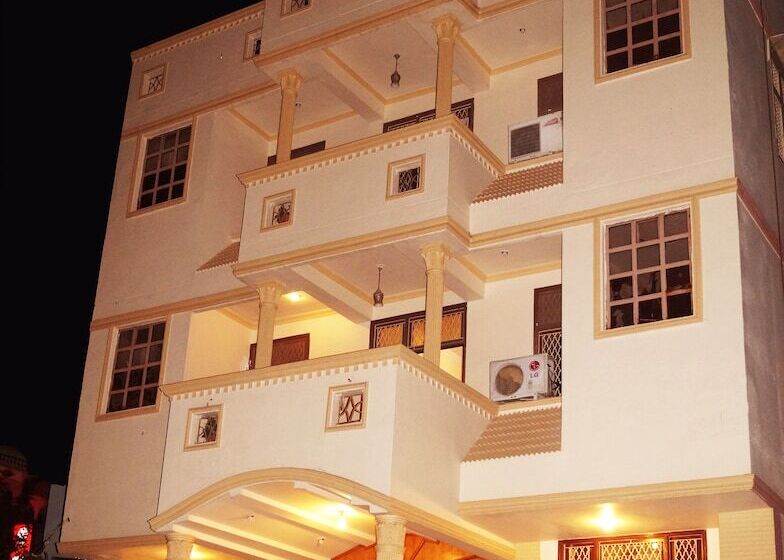 هتل Optimum Sheela Inn @ Taj