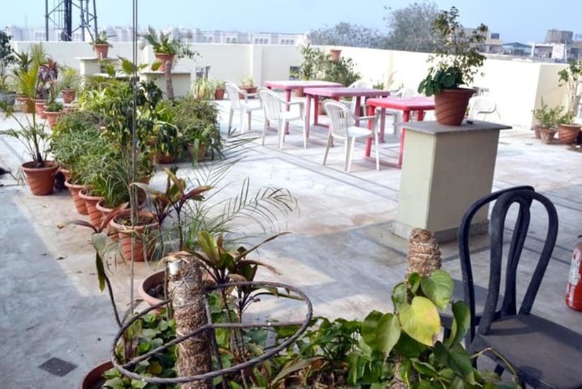 هتل Optimum Sheela Inn @ Taj