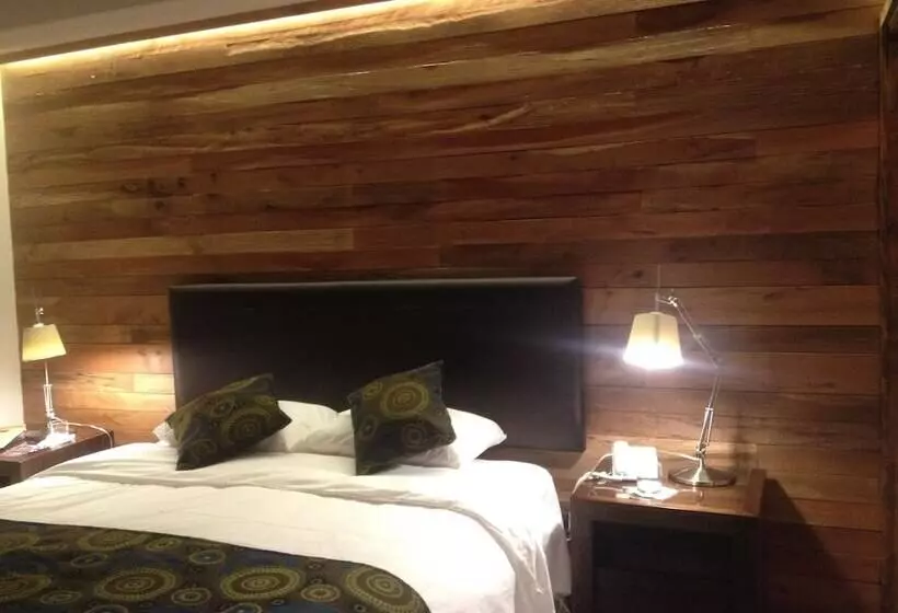 Hotel Rangi Pucon