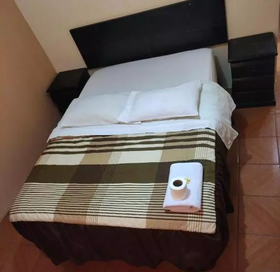 هتل Santa Ana