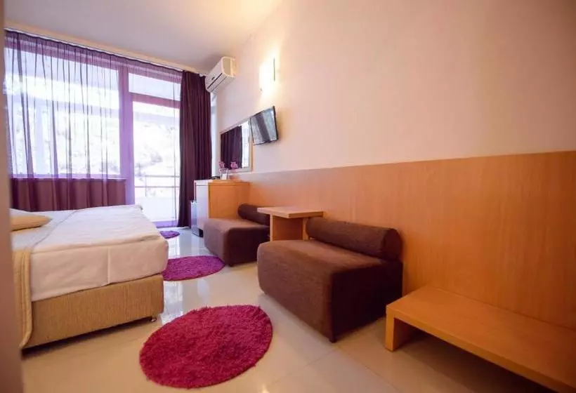 Hotel Sara