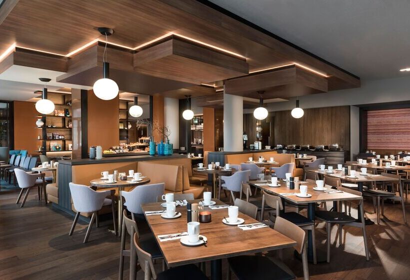 Adina Apartment Hotel Frankfurt Westend