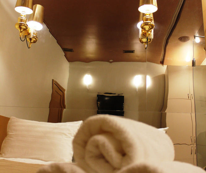 ホテル Travelto Nevskiy 98