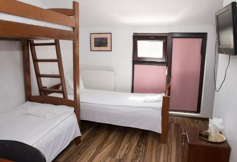 Hostel Bella Italia