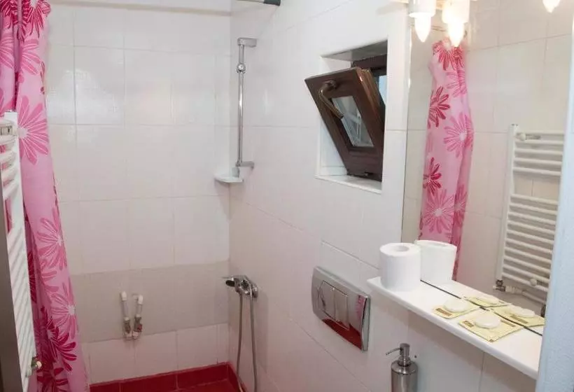Hostel Bella Italia