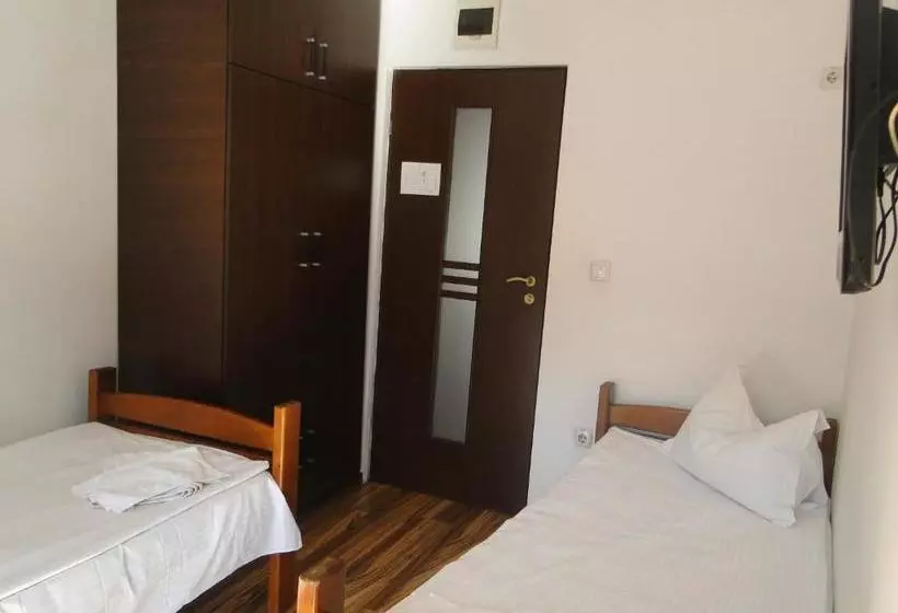 Hostel Bella Italia