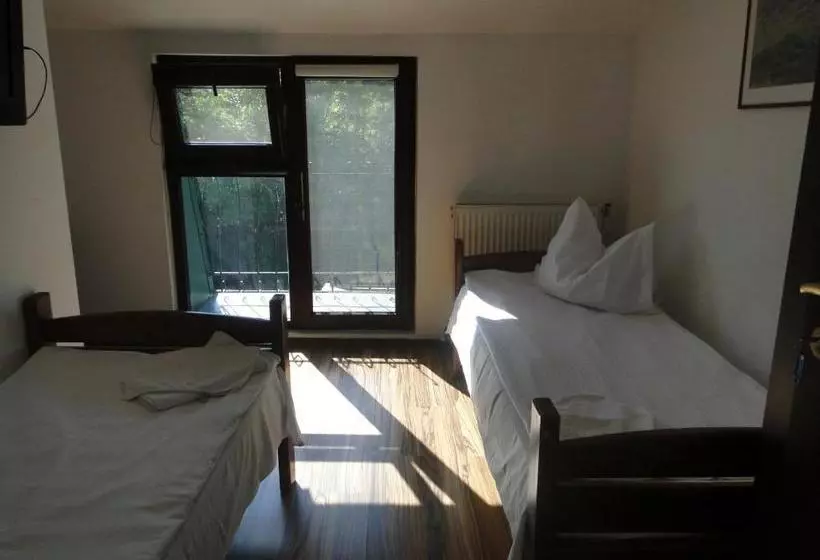 Hostel Bella Italia