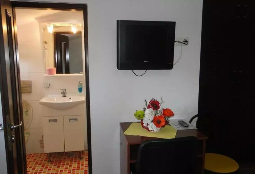 Hostel Bella Italia