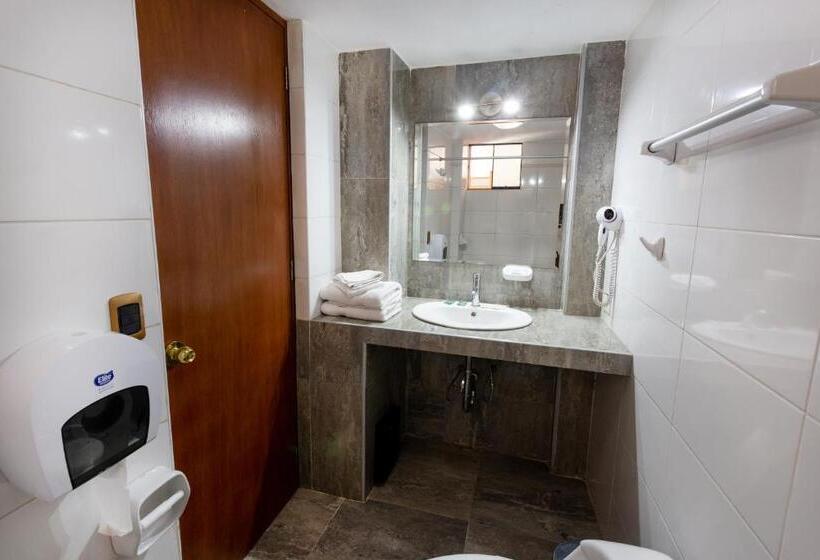 ホテル El Portal De San Lázaro