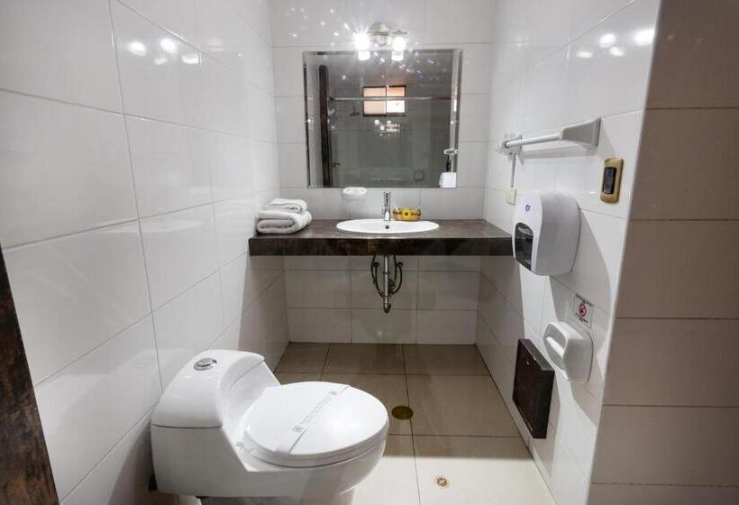 ホテル El Portal De San Lázaro