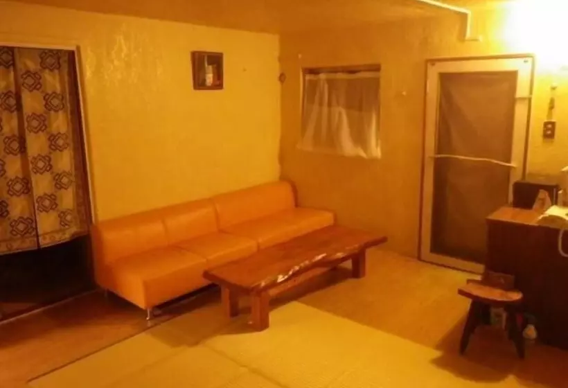هتل Guesthouse Yun Tan