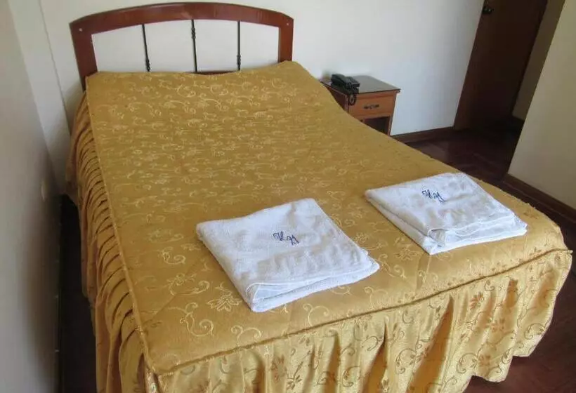 هتل Hostal Siglo 21