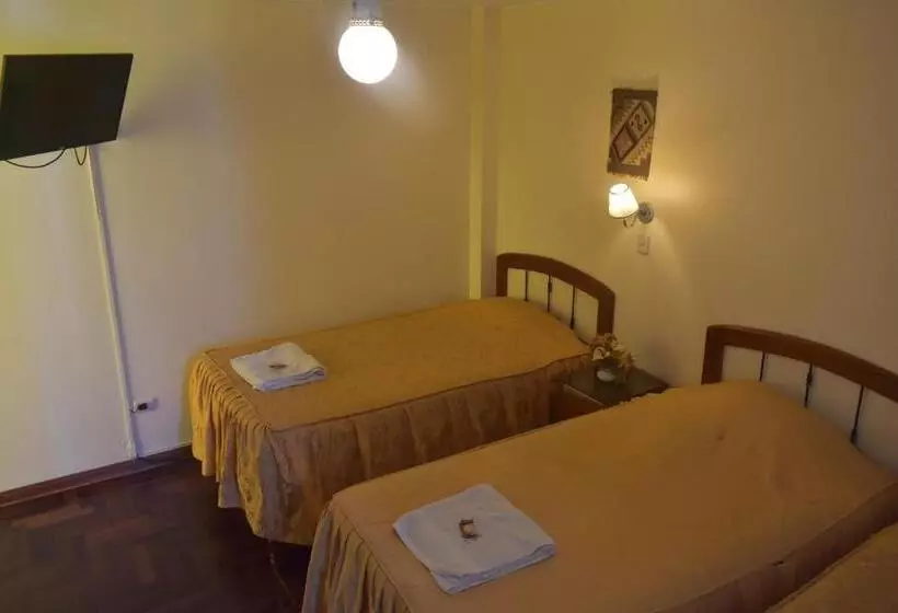 هتل Hostal Siglo 21