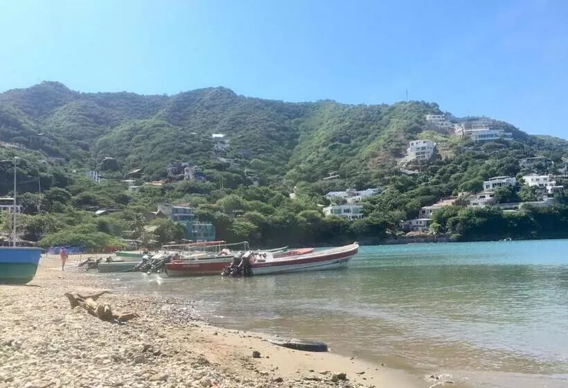ホテル Ocean Taganga Internacional