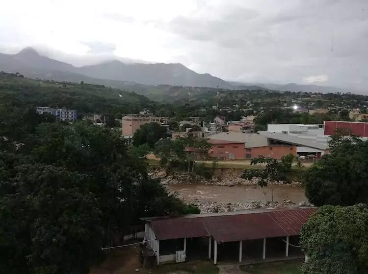 ホテル San Marino Tarapoto