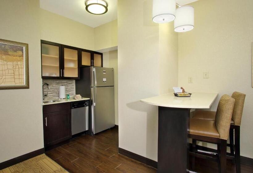 فندق Staybridge Suites   Odessa   Interstate Hwy 20, An Ihg