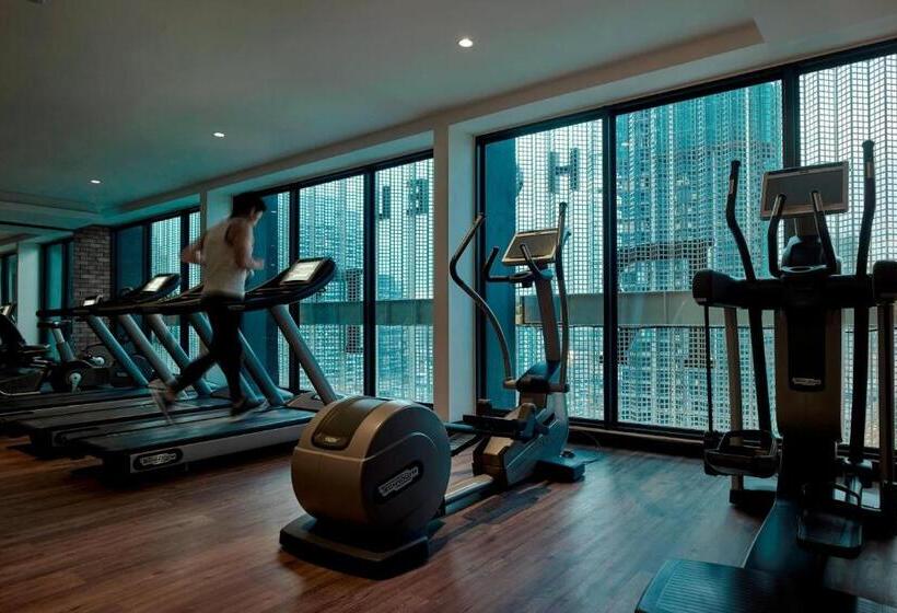 هتل Stripes Kuala Lumpur, Autograph Collection