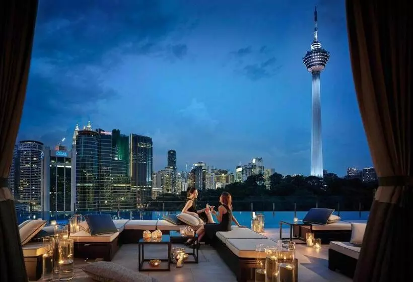 هتل Stripes Kuala Lumpur, Autograph Collection