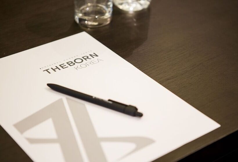 هتل The Born Jeju