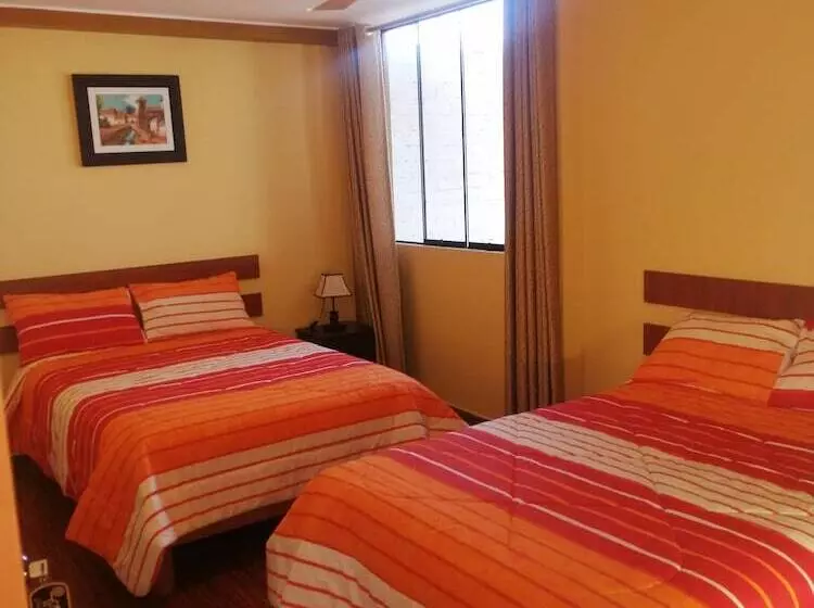 Nasca Travel One Hostel