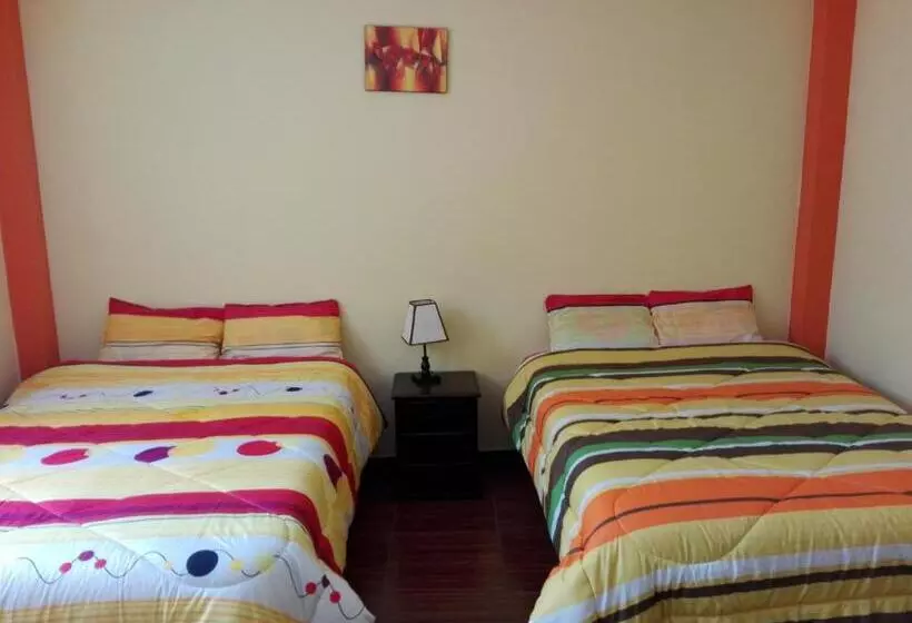 Nasca Travel One Hostel