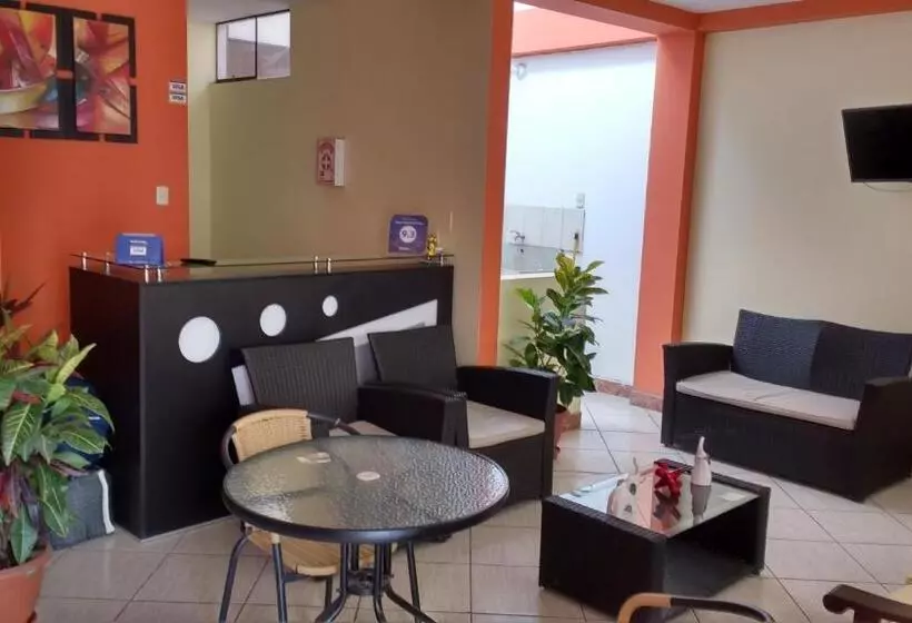 Nasca Travel One Hostel