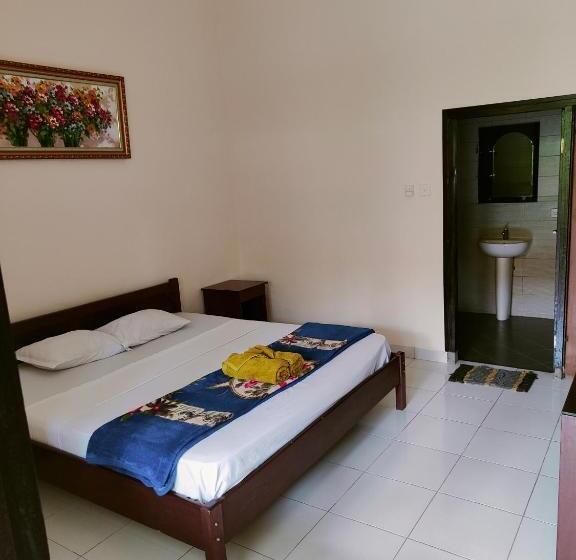 호스텔 Berlian Inn Kuta Beach