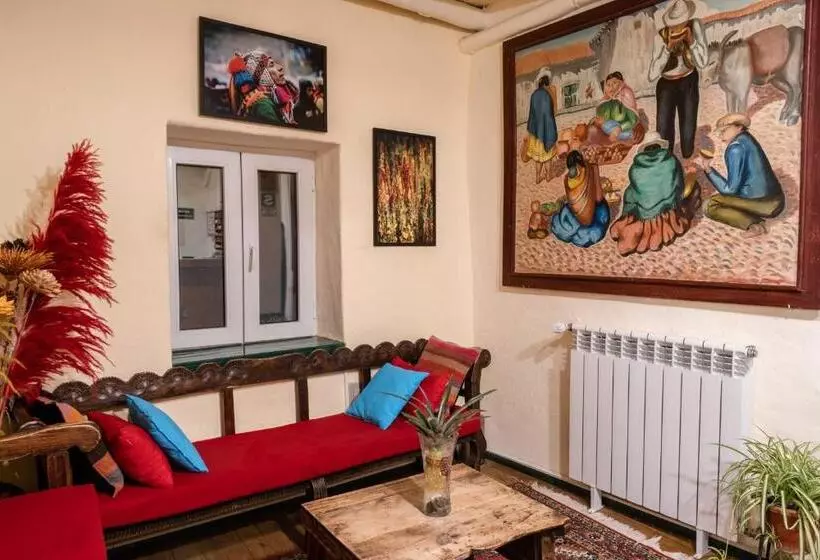 Retkeilymaja Hostal Corihuasi